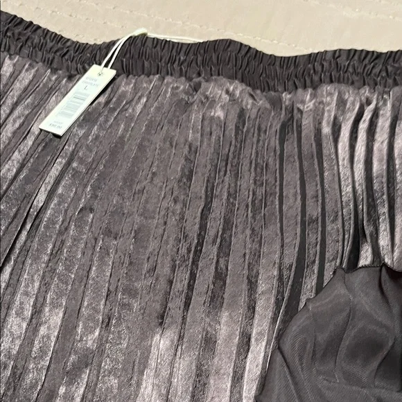 New Max Studio chocolate A-Line Pleated Skirt - Picture 13 of 15